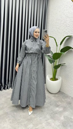 5007 GABARDİN KUMAŞ BELİ LASTİKLİ ÖNDEN DÜĞMELİ ELBİSE GRİ - 1