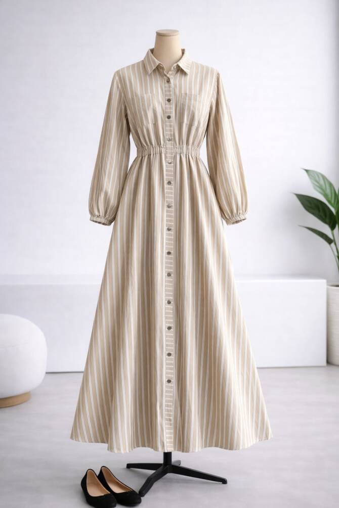 5007 GABARDİN KUMAŞ BELİ LASTİKLİ ÖNDEN DÜĞMELİ ELBİSE KREM - 1